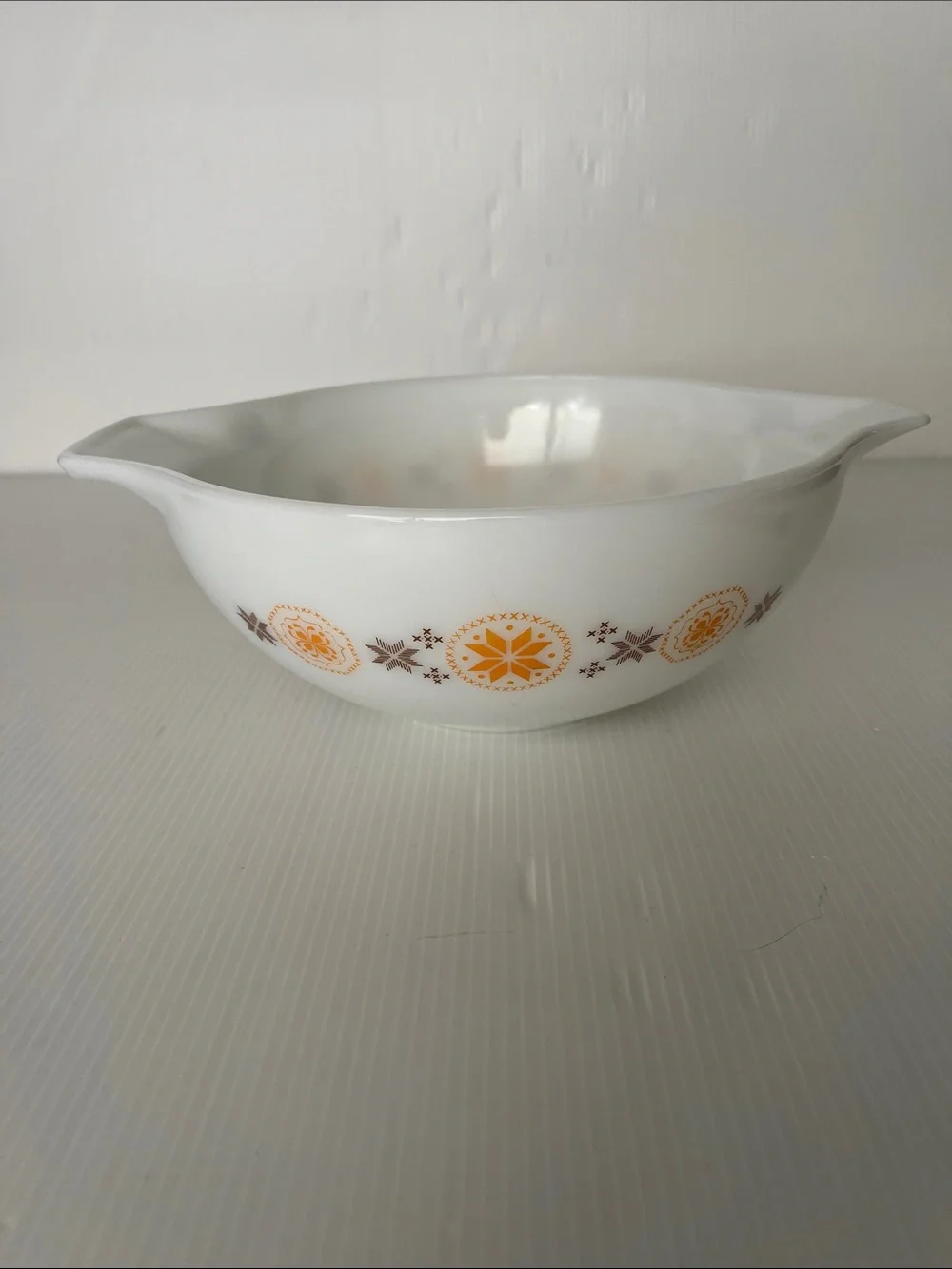 Vintage Pyrex Cinderella Mixing Bowl  4Qt. #444